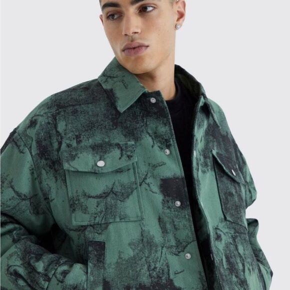 BoohooMAN BOXY ABSTRACT HEAVY TWILL CAMO TRUCKER - GREEN XL nwt - Picture 3 of 5